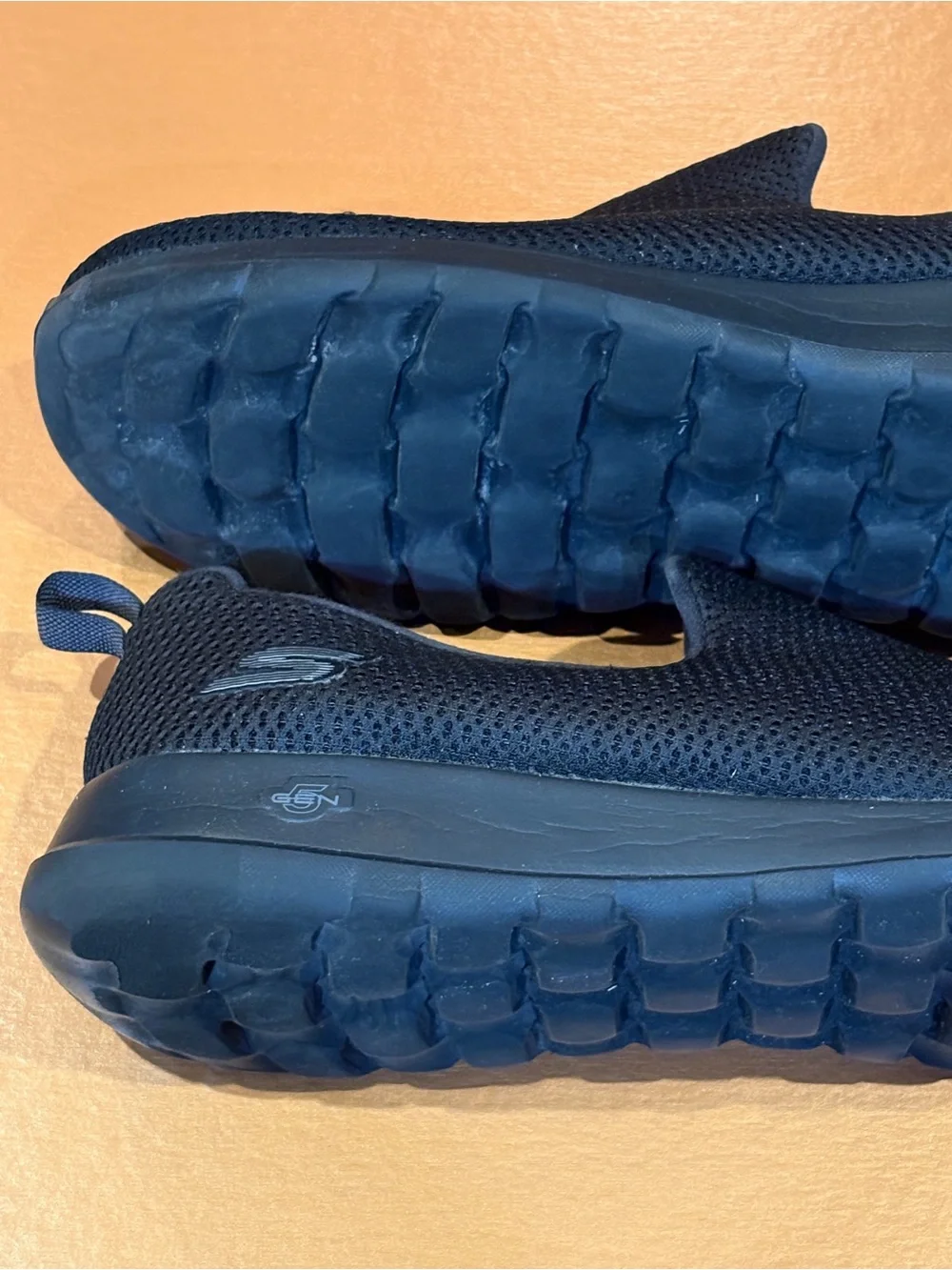 Skechers Men's Slip-On Gen 5 Mesh Sneakers - Black